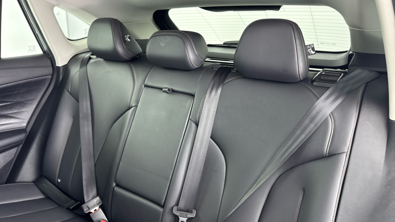 MG HS 1.5 T-GDI Trophy 5dr DCT Petrol Hatchback